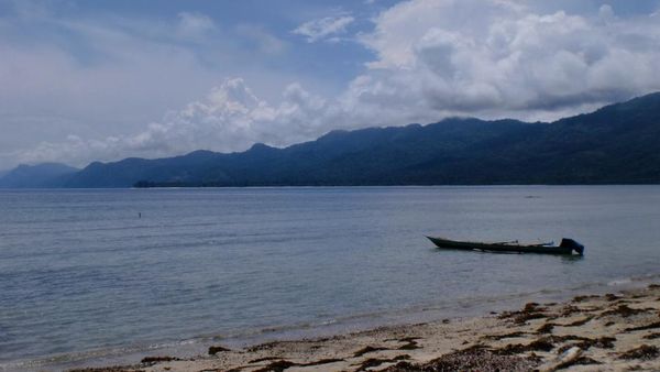 Menikmati Keramahan Suku Moi dan Keindahan Alam Makbon