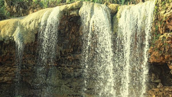 Menikmati Kesegaran Air Terjun dan Pantai Jogan, Yogyakarta