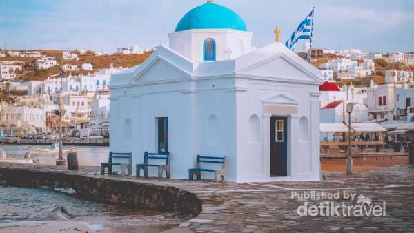 Menikmati Lanskap Mykonos, Salah Satu Destinasi Favorit Honeymoon