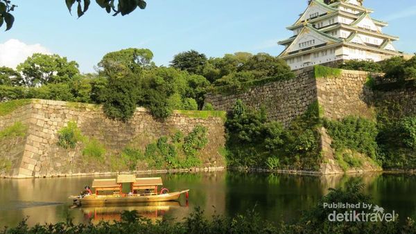 Menikmati Musim Panas di Osaka