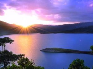 Menikmati Senja dari Sunset Point di Kota Tulungagung