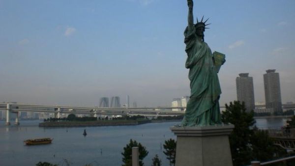 Menjelajah Jepang, Dari Kuil Emas Sampai Replika Liberty