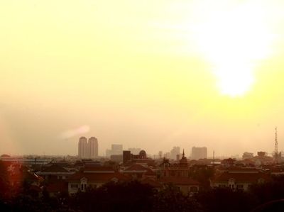 Menyaksikan Kemilau Pesisir Jakarta dari Ketinggian