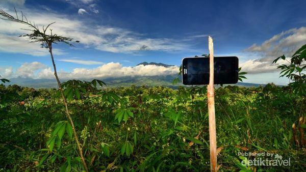Menyambut Pagi di Perbatasan Bogor-Sukabumi