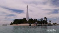 Mercusuar Pulau Lengkuas yang Ikonik