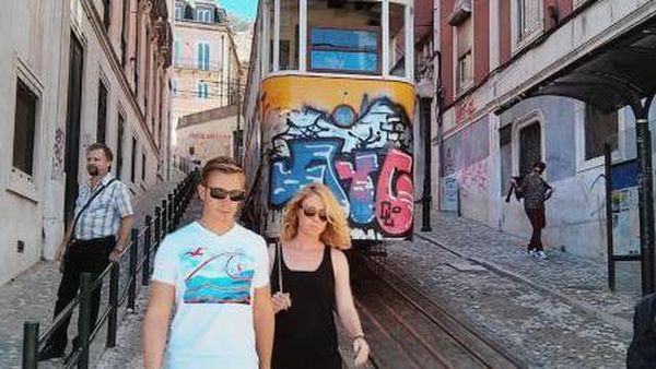 Meriahnya Geliat Lisbon di Pagi Hari