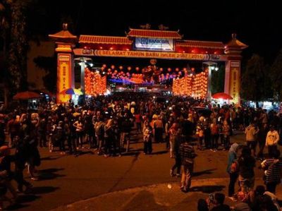 Meriahnya Malam Imlek di Solo, Seru!
