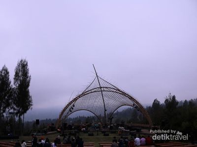 Momen Jazz di Atas Gunung Bromo yang Amat Membekas