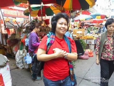 Mong Kok, Ladies Market dari Hong Kong