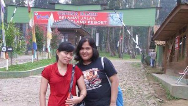 Mudik ke Bandung, Liburan ke Kebun Stroberi Ciwidey