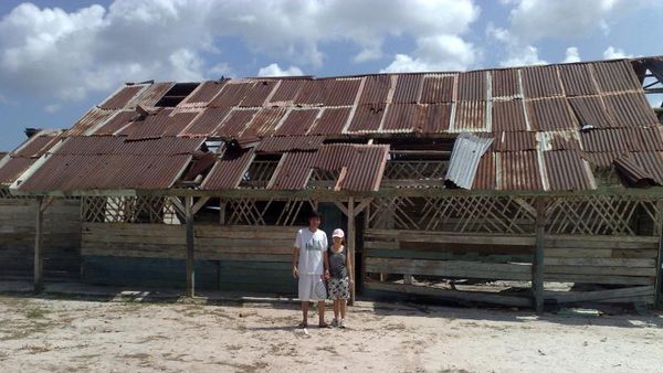 Naik Mercusuar di Negeri Laskar Pelangi