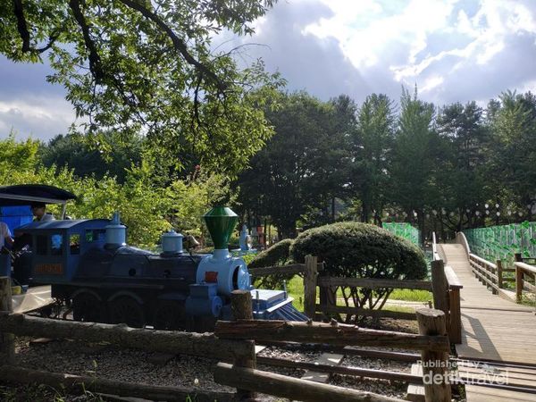Nami Island Korea yang Populer di Mata Turis Indonesia
