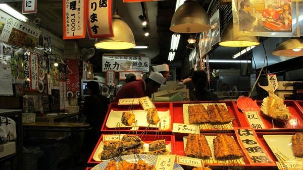 Nishiki Market, Tempatnya Camilan Lezat di Kyoto