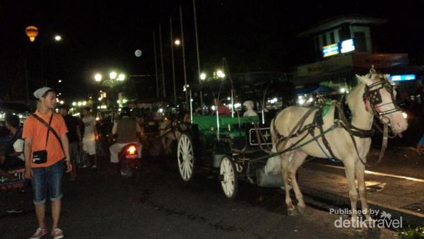 Nongkrong Cantik Malam Hari di Yogyakarta