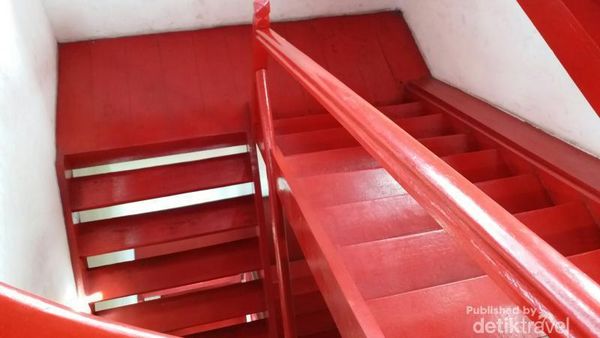 Nostalgia Zaman Batavia dari Menara Ini