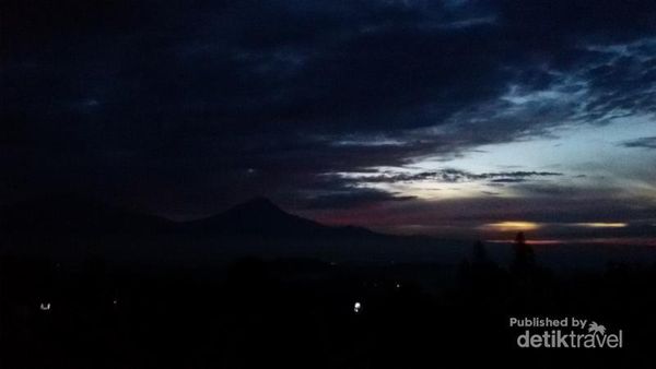 Pagi Hari yang Spesial di Punthuk Setumbu