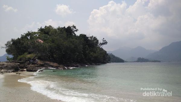 Pamutusan, Satu Lagi Pulau Surga Dari Sumbar