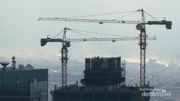 Panorama Jakarta dari Gedung Pencakar Langit