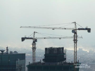 Panorama Jakarta dari Gedung Pencakar Langit