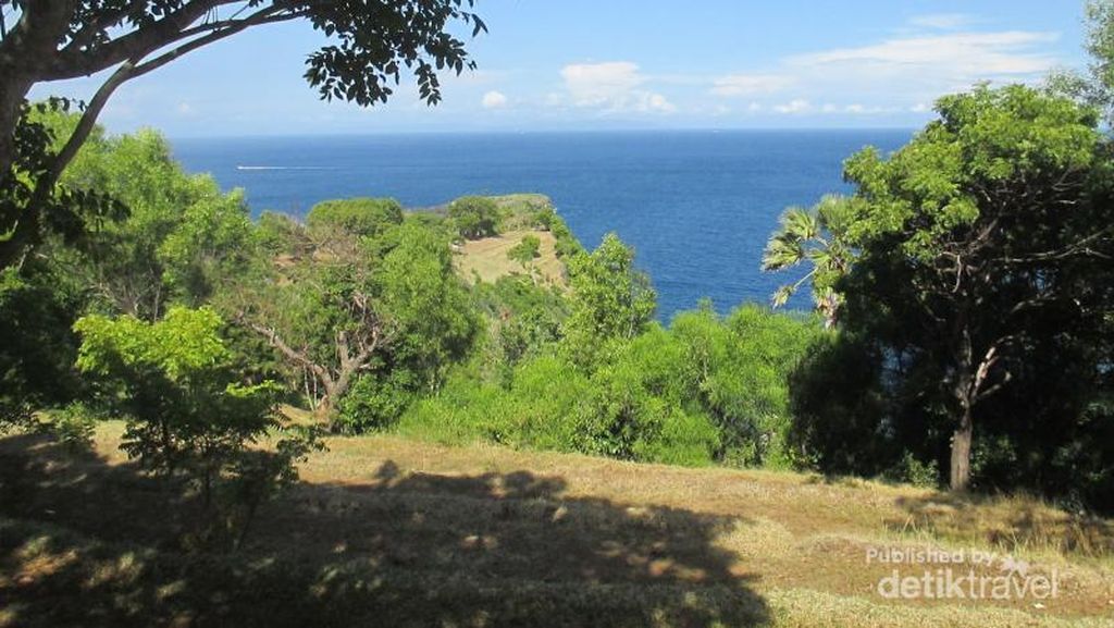 Pantai & Bukit Eksotis di Bali yang Jarang Orang Tahu Pantai & Bukit Eksotis di Bali yang Jarang Orang Tahu