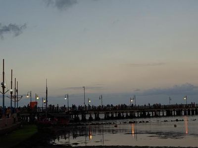 Pantai Ancol Saat Senja
