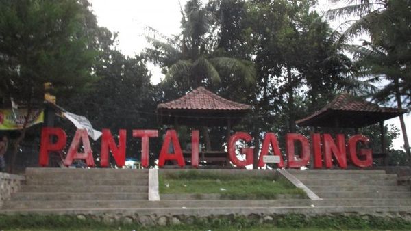 Pantai Anti Mainstream yang Belum Kamu Tahu di Lombok