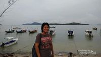 Pantai Cantik Berlatar Pulau-pulau Kecil di Thailand, Tahu Lokasinya?