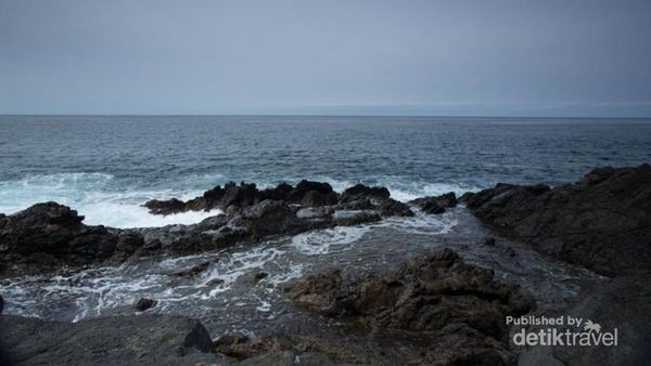 Pantai di Aceh Ini Punya Jejak Kaki Raksasa