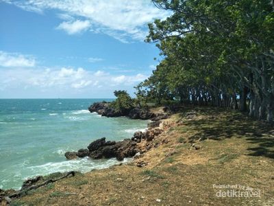 Pantai di Madura Indah Juga Ya!