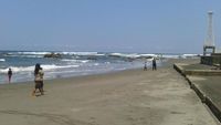 Pantai Jayanti di Cianjur Punya Ombak Indah & Ikan Lezat