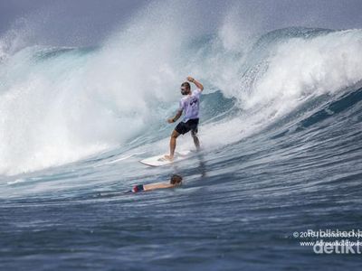 Pantai Lakey di NTB, Incaran Peselancar Dunia