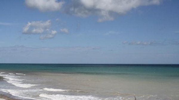 Pantai Pantai di NTT