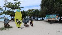 Pantai Pasir Perawan di Pulau Pari