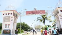 Pantai Sarang Tiung, Dambaan Desa Gedambaan