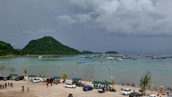 Pantai Sari Ringgung, Pantai Cantik Nan Tenang di Teluk Lampung