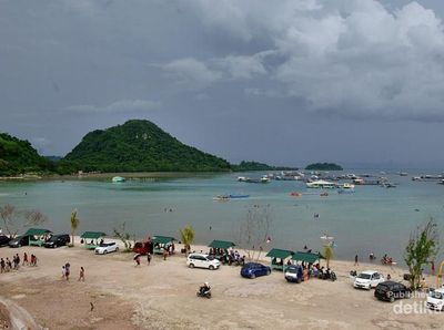 Pantai Sari Ringgung, Pantai Cantik Nan Tenang di Teluk Lampung