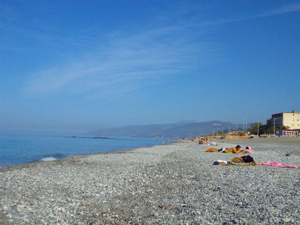 Paola, Pantai Cantik Favorit Warga Lokal di Italia Selatan