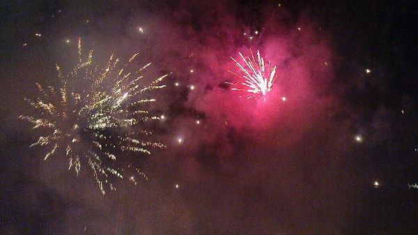 Parade Kembang Api Menutup Jogja Java Carnival 2010 Dengan Megah