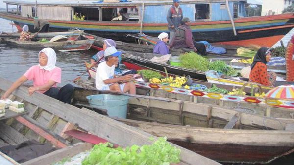 Pasar Terapung Banjarmasin