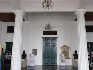 Patung-patung yang Ikonik Bisa Kamu Temui di Sini