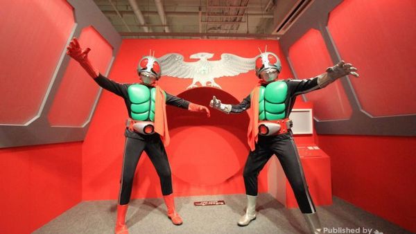 Penampakan Kamen Rider dan Ksatria Baja Hitam di Kyoto