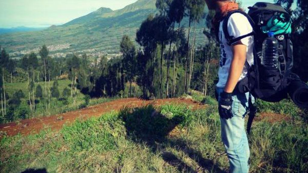Pendakian Menantang Menuju Puncak Sumbing, Jateng Pendakian Menantang Menuju Puncak Sumbing, Jateng