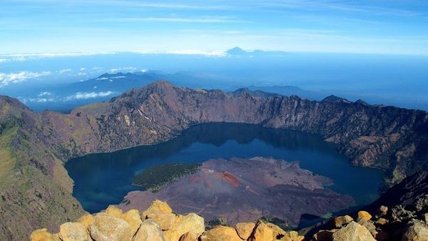 Pendakian Romantis, Hanya Aku dan Rinjani