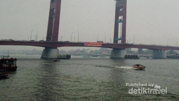 Pengalaman Traveling ke Palembang Saat Bencana Asap