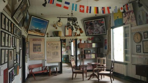 Penuh Inspirasi di Museum Kata Andrea Hirata
