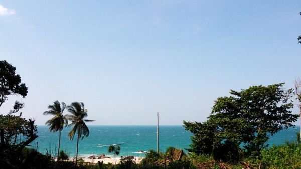 Penyusuk, Satu Lagi Pantai Cantik dari Bangka