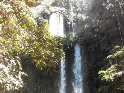 Pesona 2 Air Terjun Cantik di Lombok