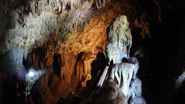 Pesona Alam Pacitan : Goa Gong