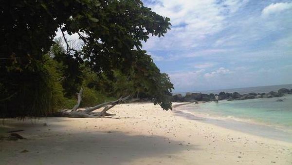 Pesona Alam Pulau Sebesi, Sebuku, dan Umang-Umang