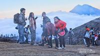 Pesona Kawah Ijen yang Tidak Terbantahkan